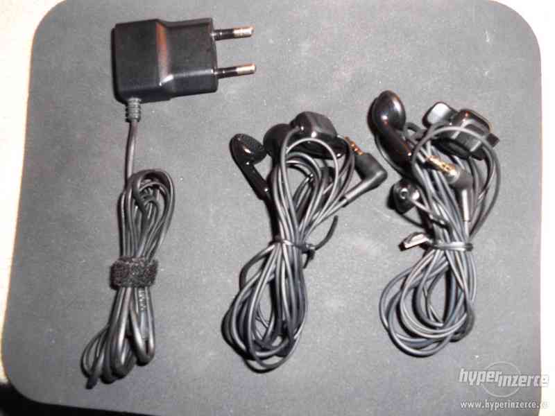 Nabíječky, sluchátka, lampičku k mobilu/PC - foto 2