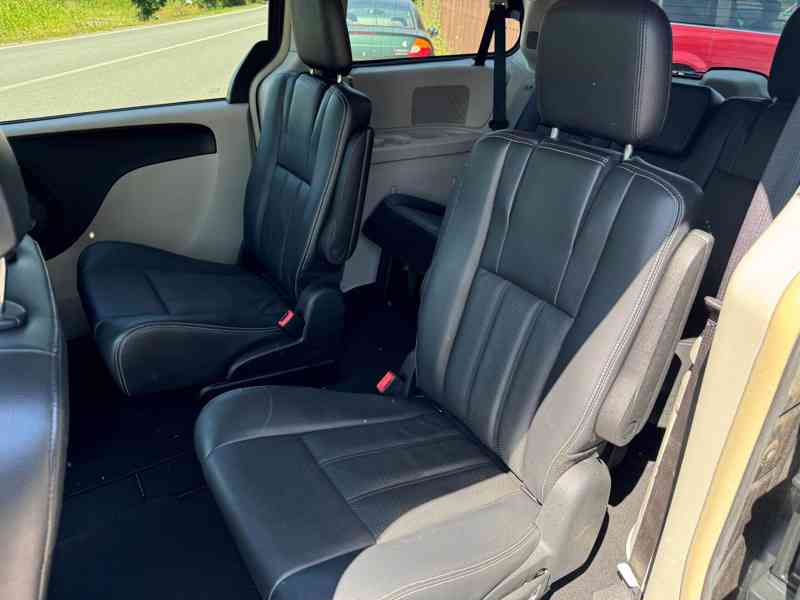 Lancia Voyager Gold 3.6 RT EU TACHO 156t 2012 - foto 14