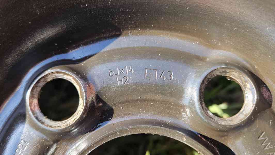 Škoda Fabia letní kola pneumatiky  185/60 R14 disky 6Jx14  - foto 5