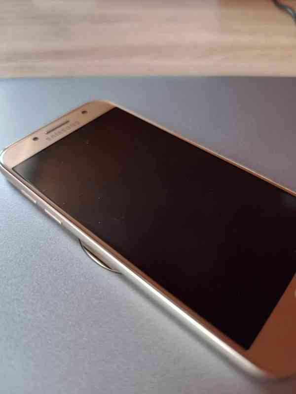 Samsung Galaxy A3 Gold, obal, příslušenství - foto 5