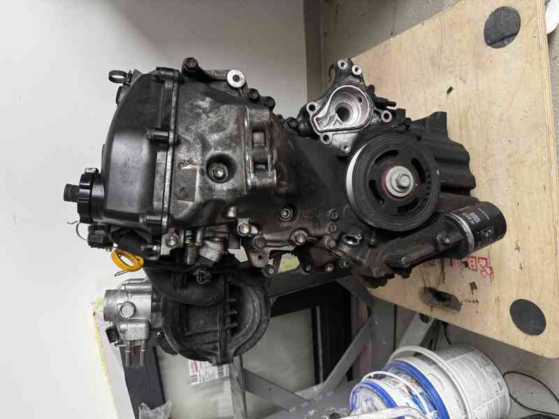 Prodám motor Toyota Yaeis  - foto 2