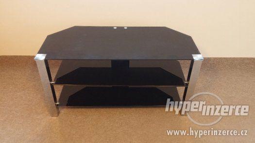 Černý skleněný TV stolek - foto 2