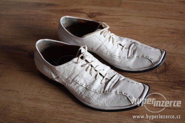 Elegantní kožené boty Baťa - foto 4