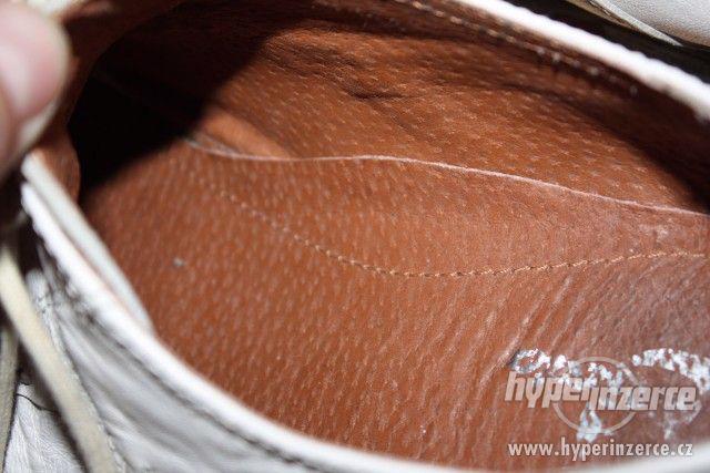 Elegantní kožené boty Baťa - foto 10
