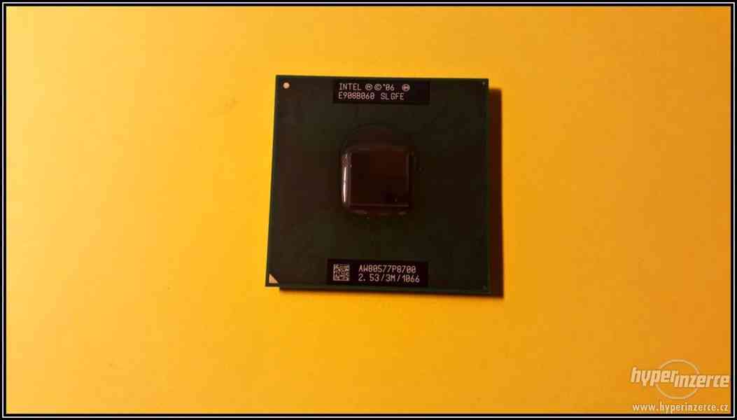 Intel Core 2 Duo P8700, 2.53 GHz, SLGFE - foto 1