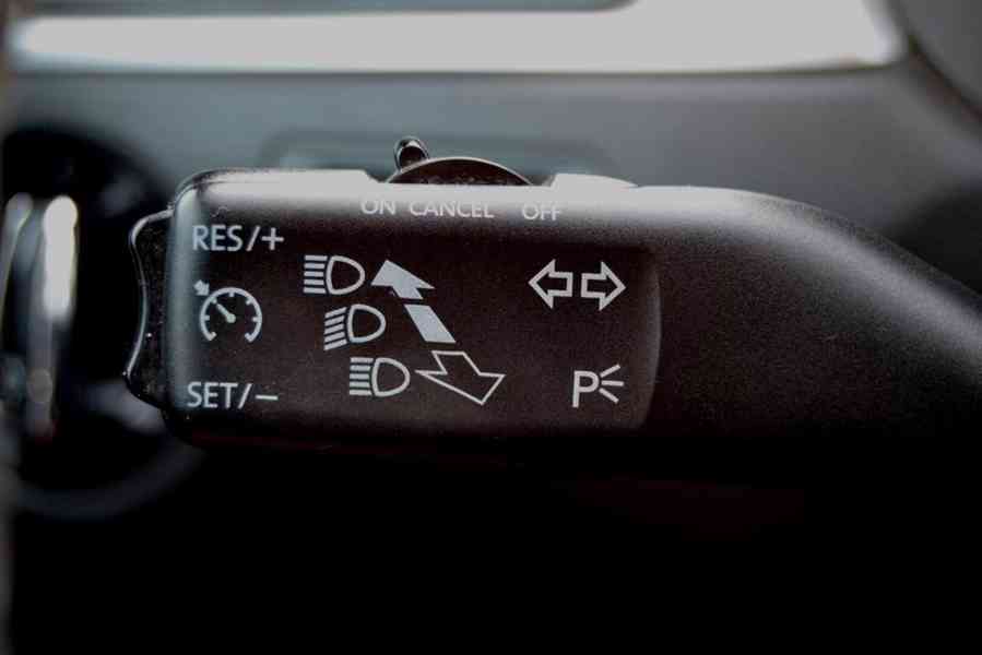 Škoda Rapid Spaceback 1.2 TSI Ambition - foto 15