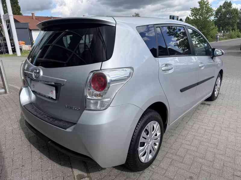 Toyota Verso 1.8i Edition-S AUT. benzín 108kw - foto 13