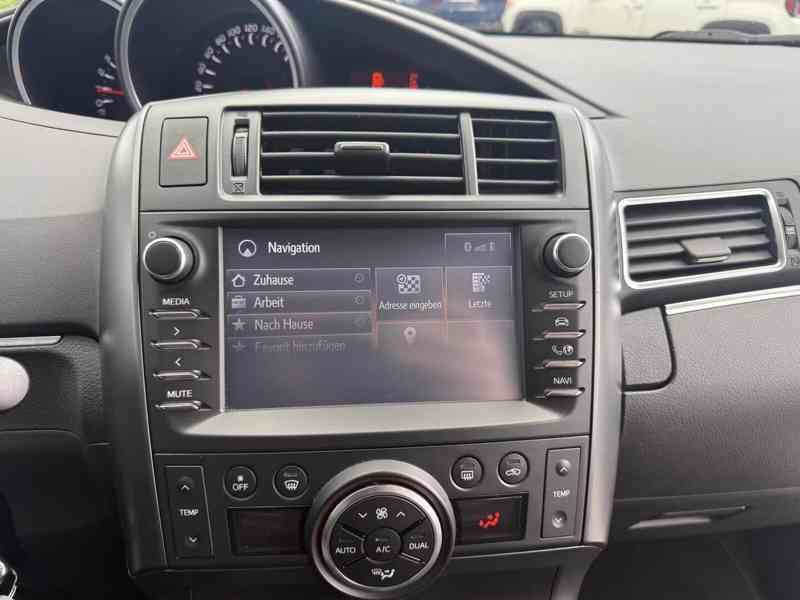 Toyota Verso 1.8i Edition-S AUT. benzín 108kw - foto 16