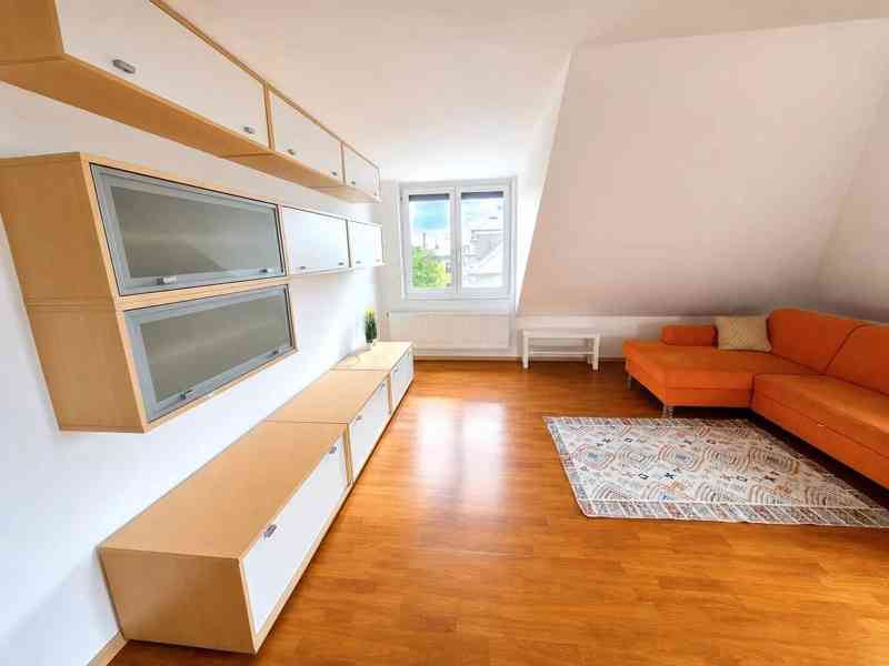 Pronájem bytu 2+kk 63 m² - foto 4