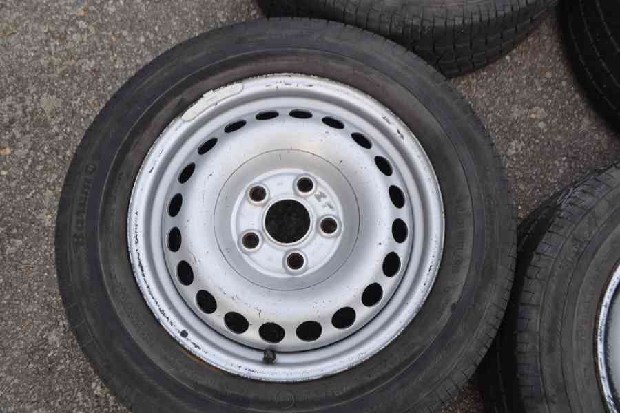 VW T5,T6 (6.1) - Sada pěkných letních kol 205/65R16C zánovní - foto 3