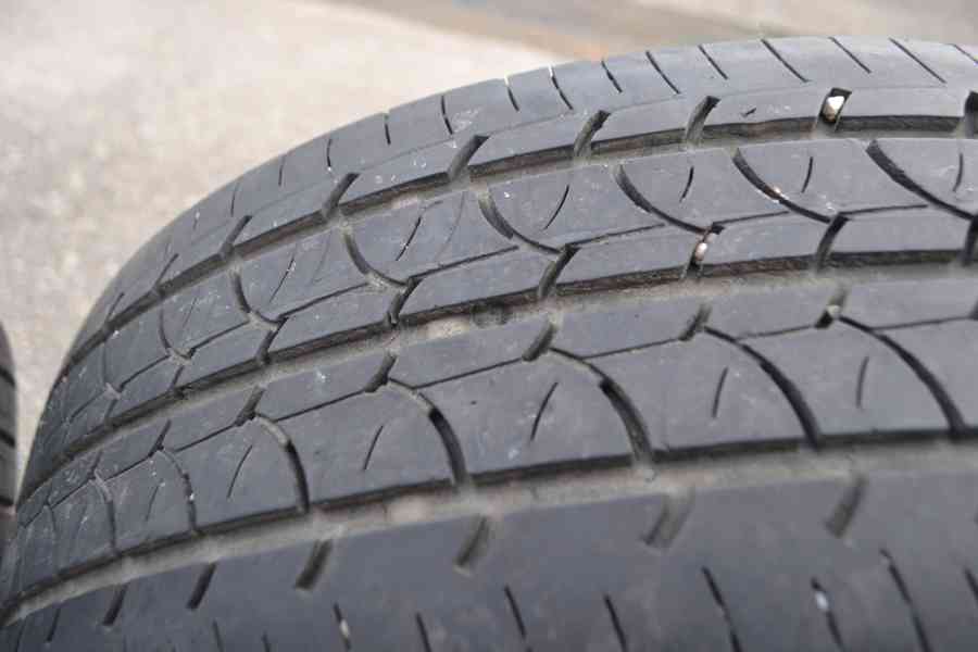 VW T5,T6 (6.1) - Sada pěkných letních kol 205/65R16C zánovní - foto 12