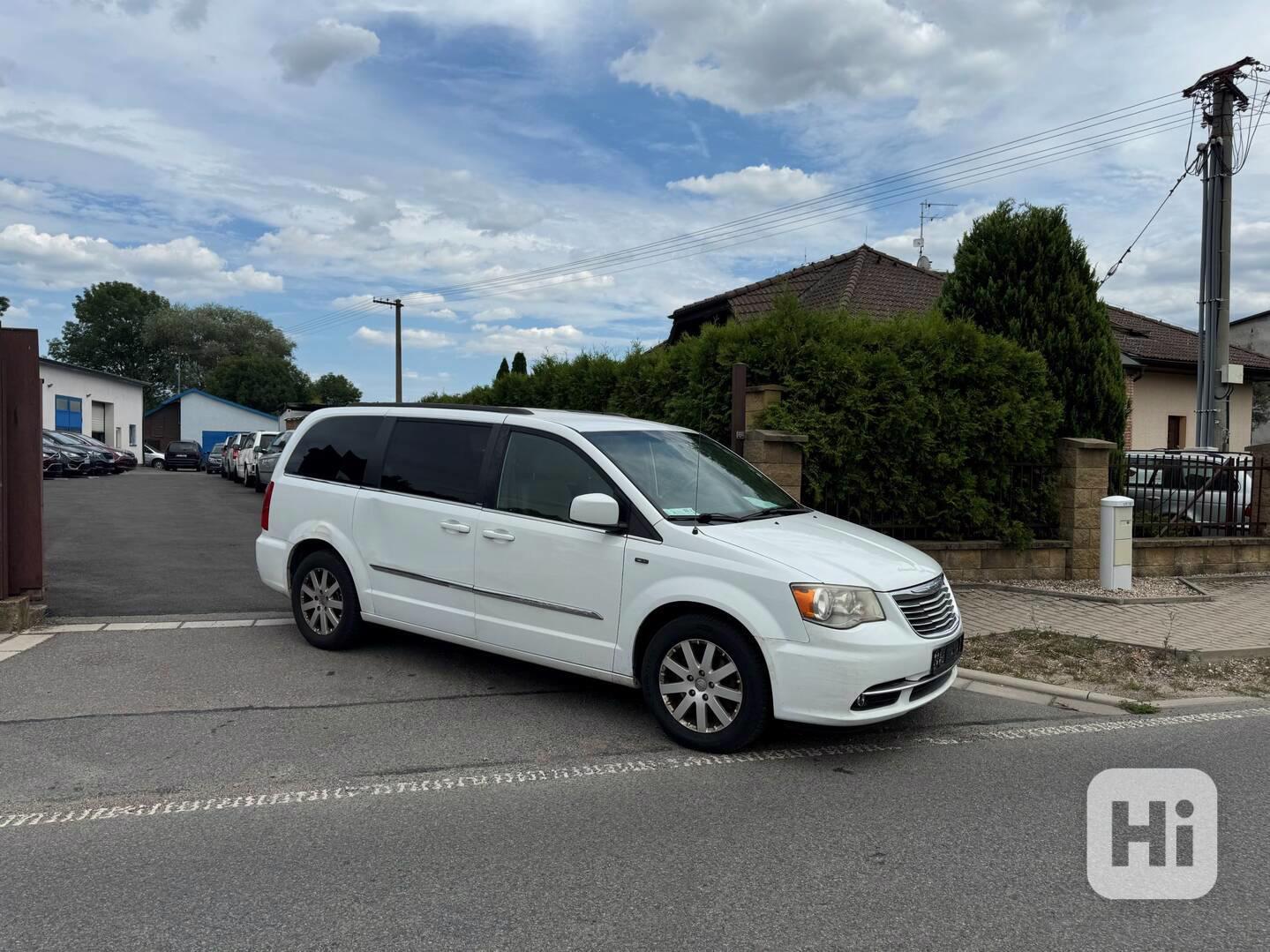 Chrysler Town & Country 3.6 LPG DVD START DO 2014 - foto 1