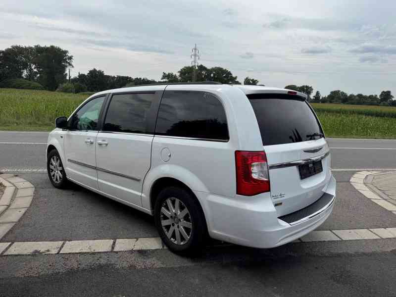 Chrysler Town & Country 3.6 LPG DVD START DO 2014 - foto 3