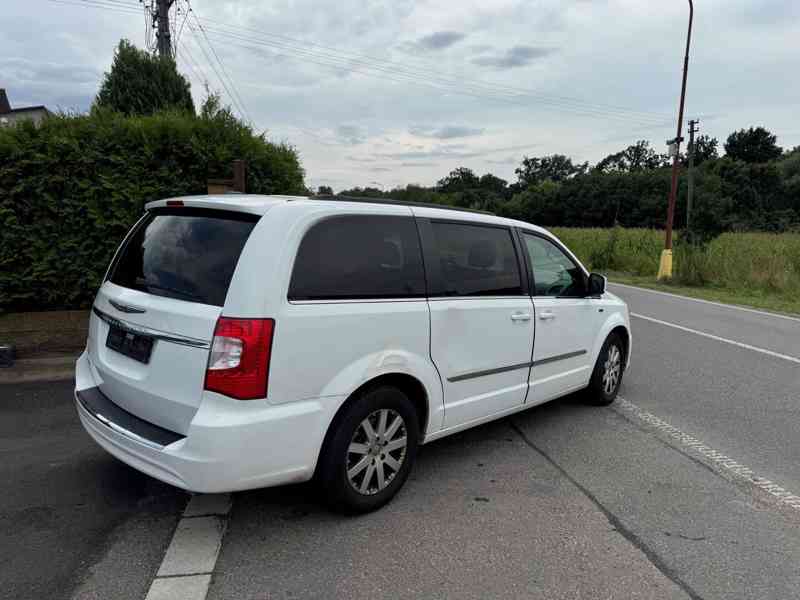 Chrysler Town & Country 3.6 LPG DVD START DO 2014 - foto 4