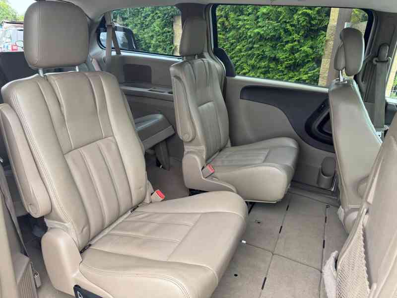 Chrysler Town & Country 3.6 LPG DVD START DO 2014 - foto 8