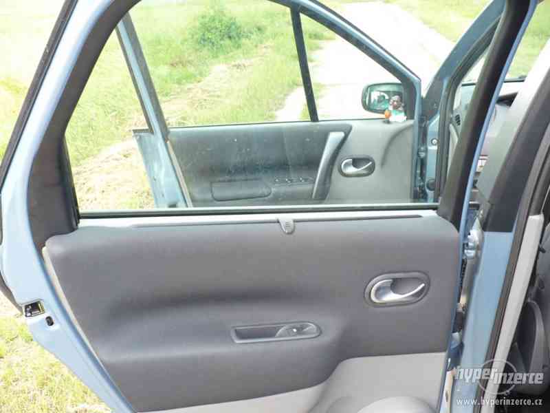 RENAULT GRAND SCENIC 1,9DCi 88kW Luxe Dynamique 7míst - foto 8
