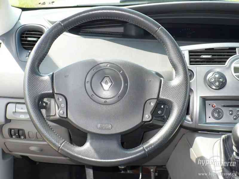 RENAULT GRAND SCENIC 1,9DCi 88kW Luxe Dynamique 7míst - foto 14