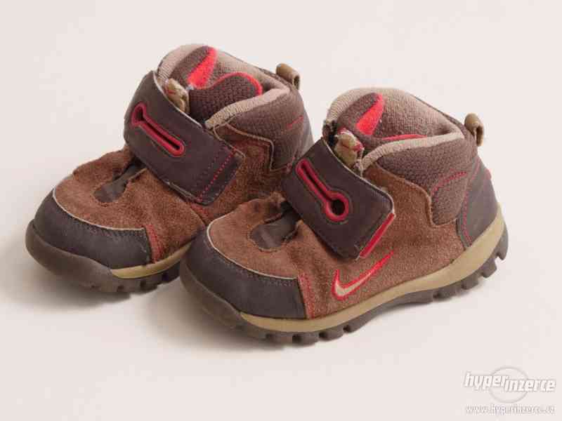 Kotníčkové botasky Nike - foto 2