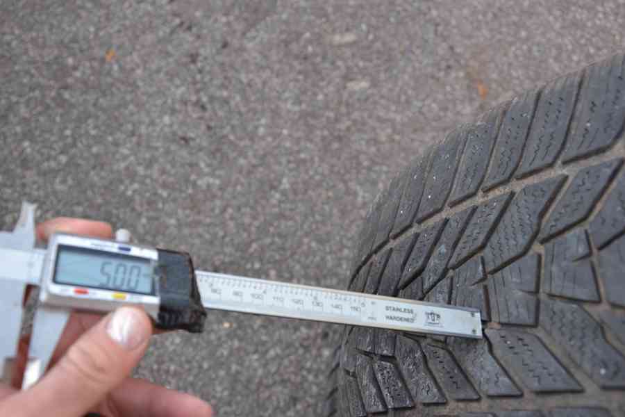 2ks zimní pneu Hankook 285/45/20 112V - foto 3
