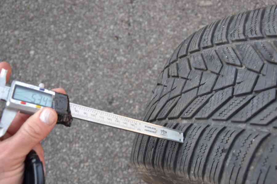 2ks zimní pneu Hankook 285/45/20 112V - foto 10