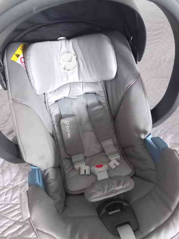 Autosedačka CYBEX Aton 5 (vč. adaptérů, fusaku) - foto 2