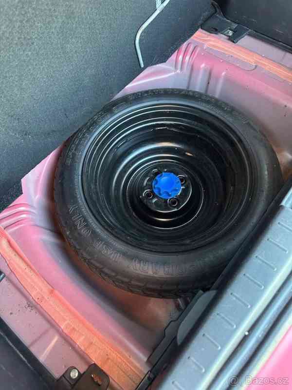 Toyota Yaris 1,0   120 tis. km, ideální první aut - foto 20