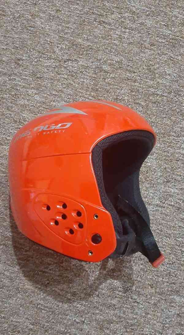 Dětská lyžařská helma červená - foto 3