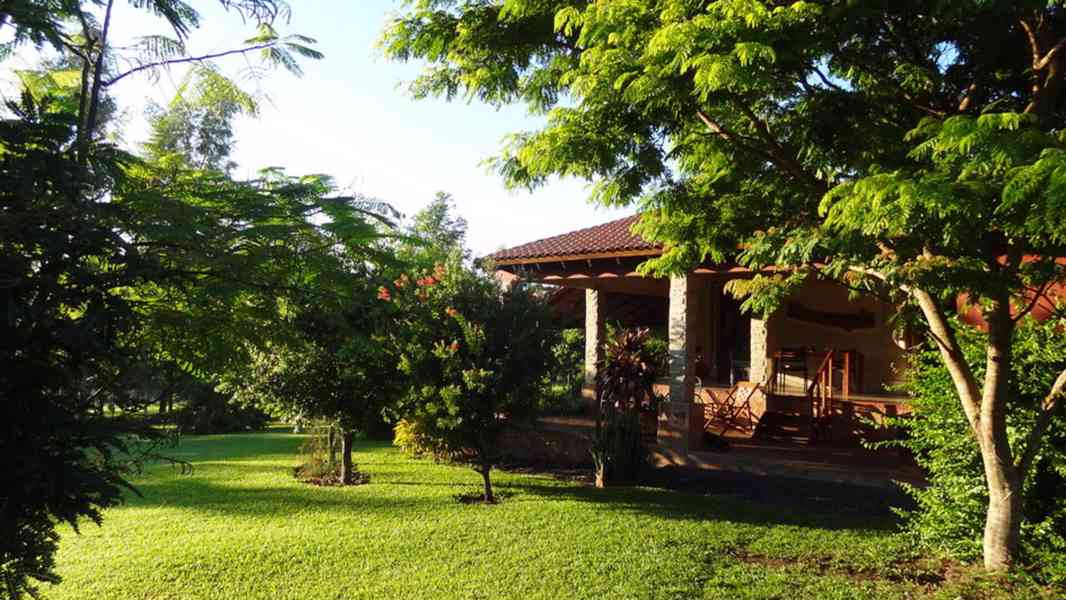 Finca mit großem Grundstück in ruhiger Lage in Sapucai / PY - foto 2
