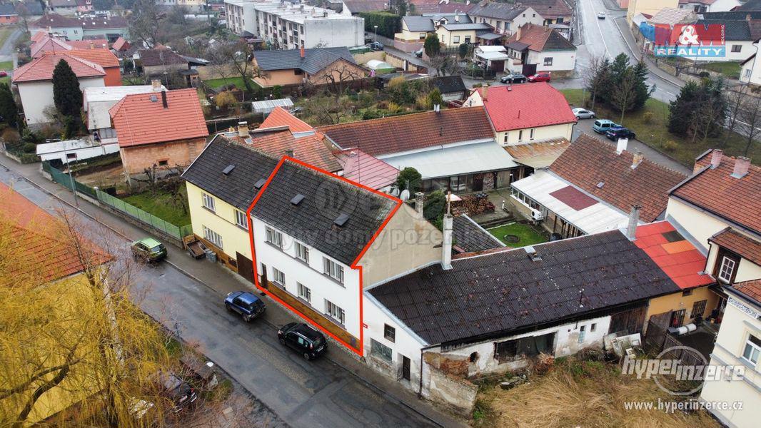 Prodej rodinného domu, 238 m?, Pacov, ul. Truhlářská - foto 1