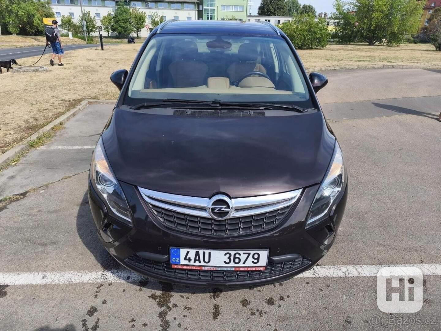 Opel Zafira 1,6   C Tourer - foto 1