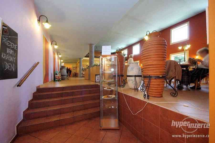 Kancelářské prostory 65,6m2, parkovací stání, Praha Malešice - foto 5