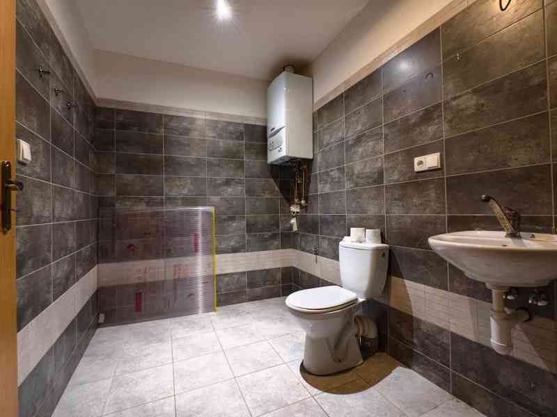 Pronájem 4+1, 130m2 (Liberec centrum, ul. Moskevská) - foto 4