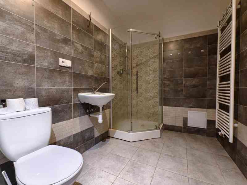 Pronájem 4+1, 130m2 (Liberec centrum, ul. Moskevská) - foto 3