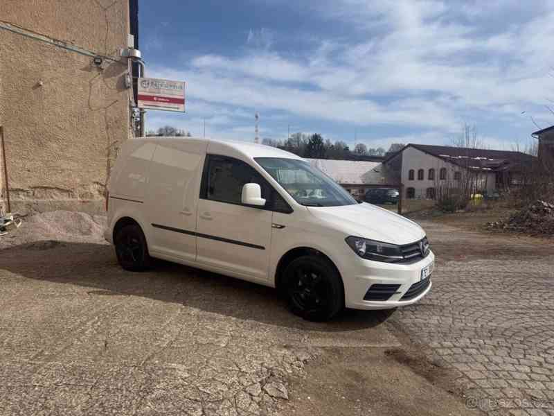 Volkswagen Caddy 2,0   TDI DSG 2015 - foto 2