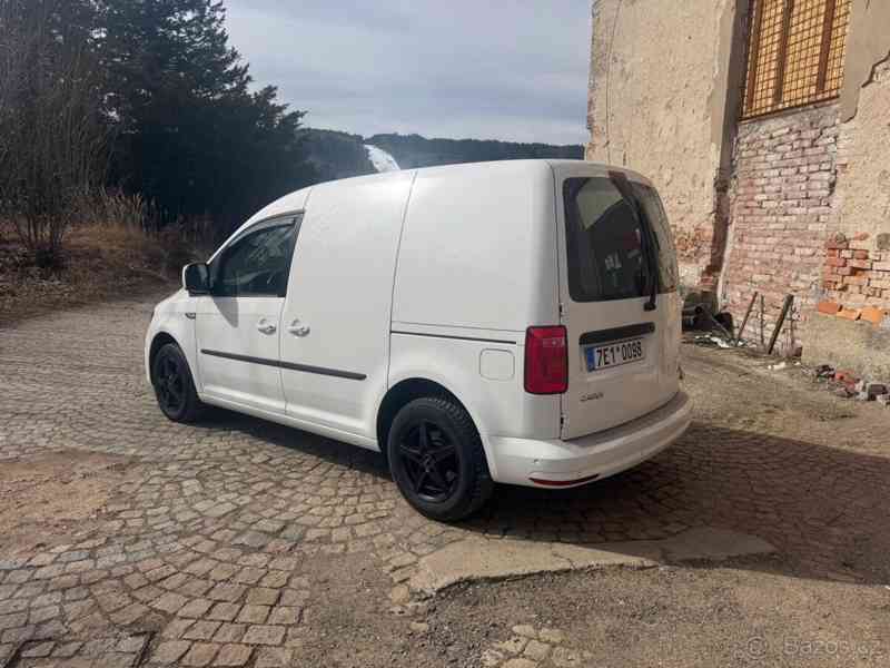 Volkswagen Caddy 2,0   TDI DSG 2015 - foto 5