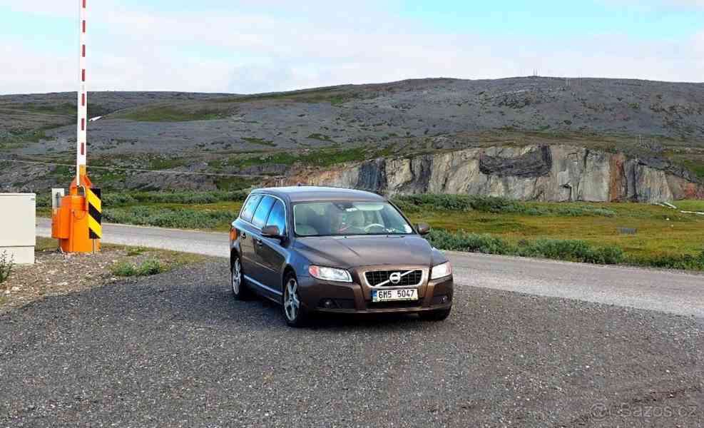 Volvo V70 2,4   D5, 2013, po STK - foto 2