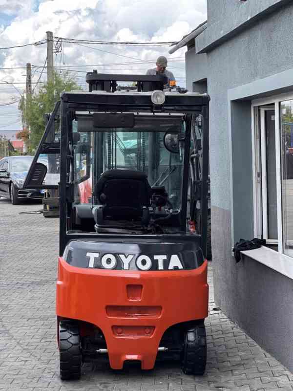 Elektrický vysokozdvižný vozík TOYOTA, 3,5 tuny - foto 9