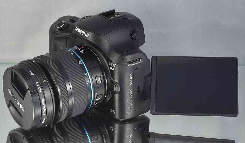 Samsung NX20 + NX 18-55mm  20,3 Mpix*Full HDV*Wi-Fi - foto 11