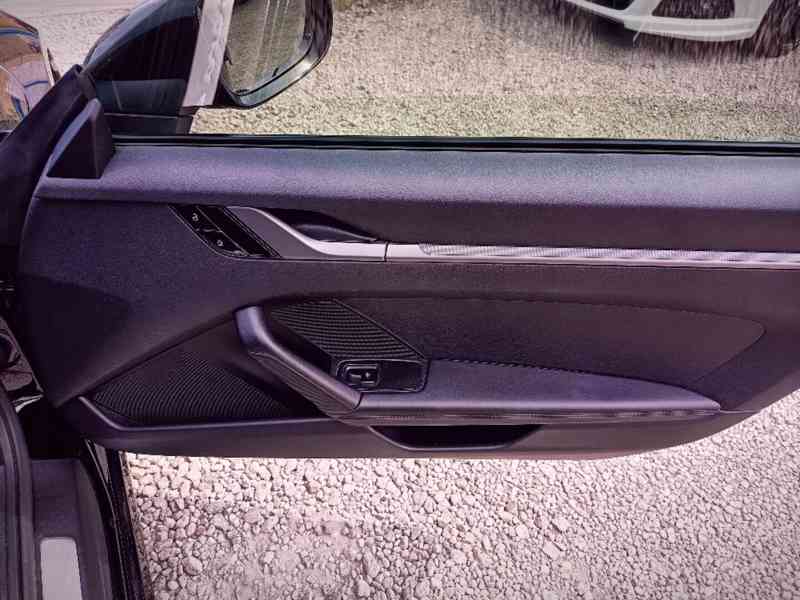 PORSCHE 911 Carrera 4 Coupé 911/992 ČR - foto 13