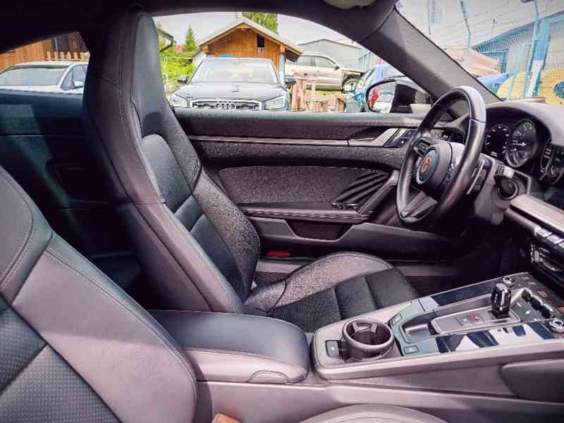 PORSCHE 911 Carrera 4 Coupé 911/992 ČR - foto 12