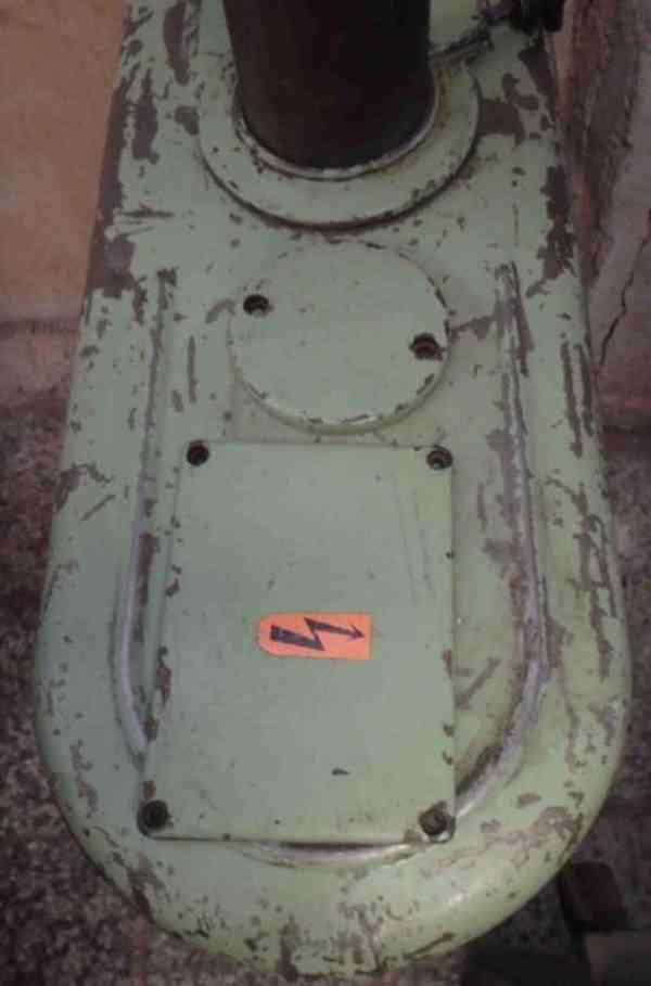 Vrtačka stolní sloupová bez stolu - NA NÁHRADNÍ DÍLY V 16  - foto 2