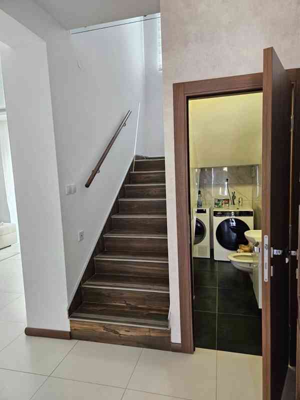 Moderní novostavba v Bačské Palance – ihned k nastěhování - foto 3