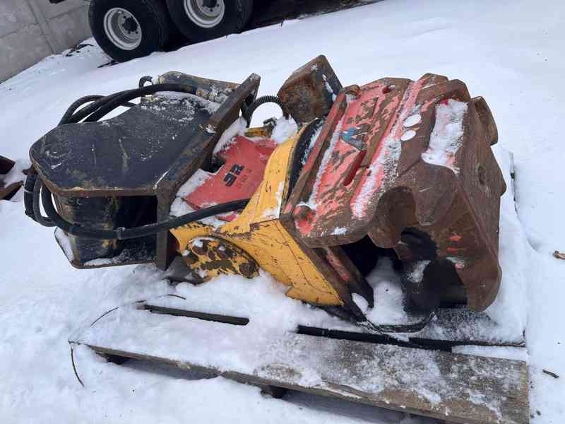 Kolové rypadlo CASE WX145 (Možnost leasingu) - foto 19