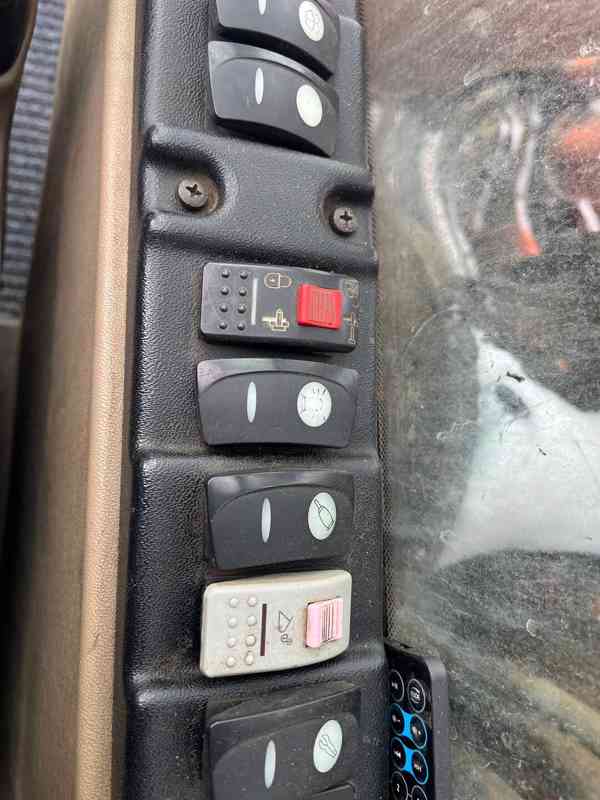 Kolové rypadlo CASE WX145 (Možnost leasingu) - foto 11