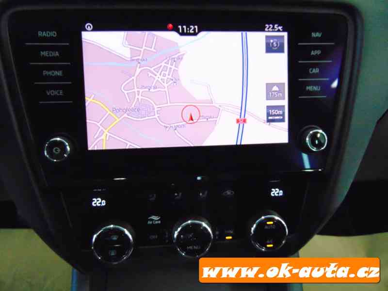 ŠKODA OCTAVIA 1.6 TDI STYLE DSG 08/2019 - foto 11