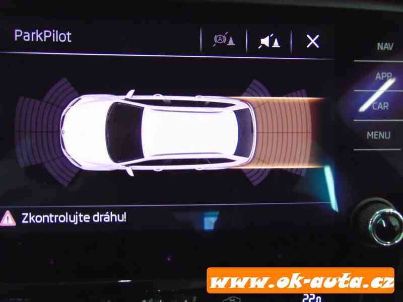 ŠKODA OCTAVIA 1.6 TDI STYLE DSG 08/2019 - foto 12