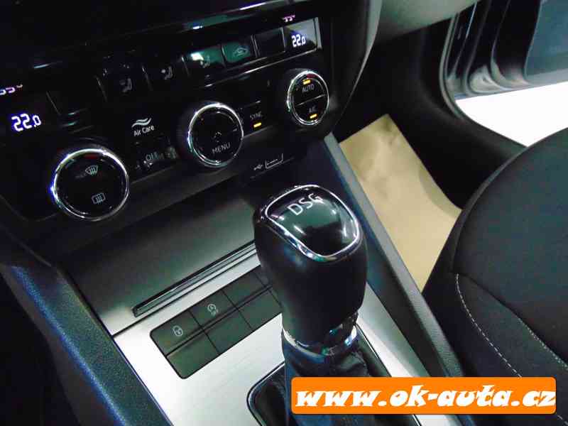 ŠKODA OCTAVIA 1.6 TDI STYLE DSG 08/2019 - foto 10