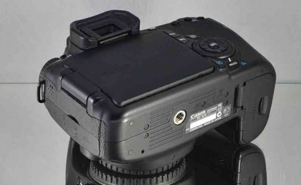 Canon EOS 60D **18 Mpix CMOS*5,3 sn./sec*Full HDV* 70300 exp - foto 6