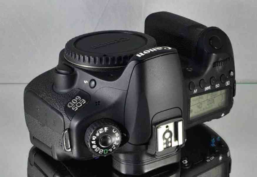 Canon EOS 60D **18 Mpix CMOS*5,3 sn./sec*Full HDV* 70300 exp - foto 4
