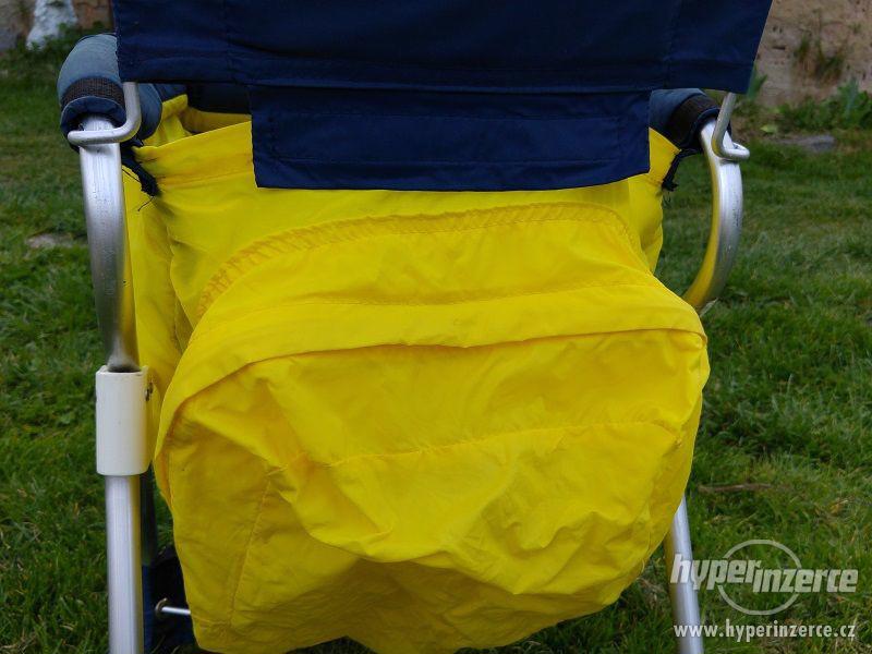 Žluto-modrá dětská krosnička na nošení dětí. - foto 5